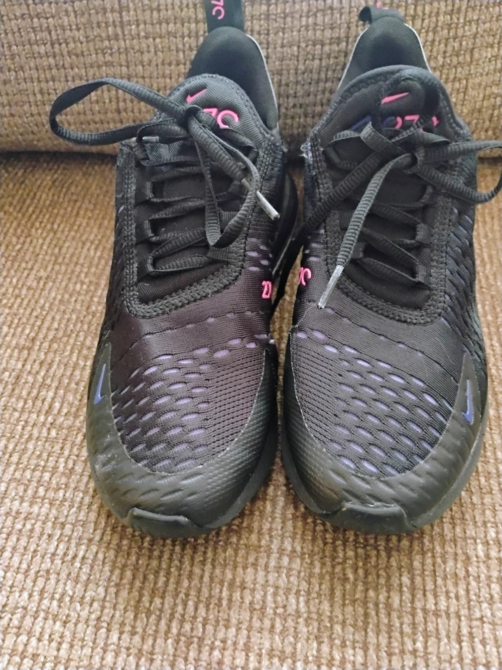 Kids Nike 270 Size 5.5 Youth